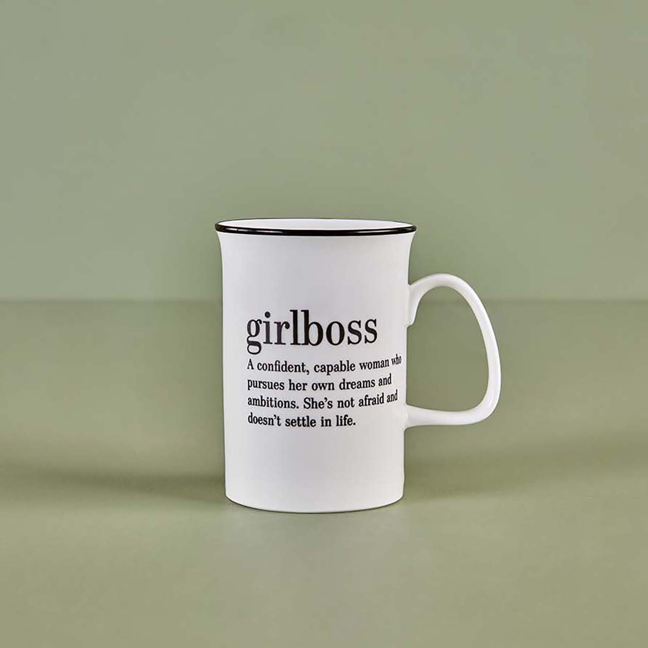Girlboss Porselen Kupa (250 ml)