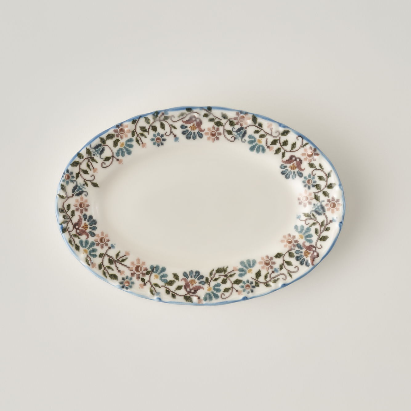 Vintage Porselen Bordürlü Kayık Tabak (20 cm)