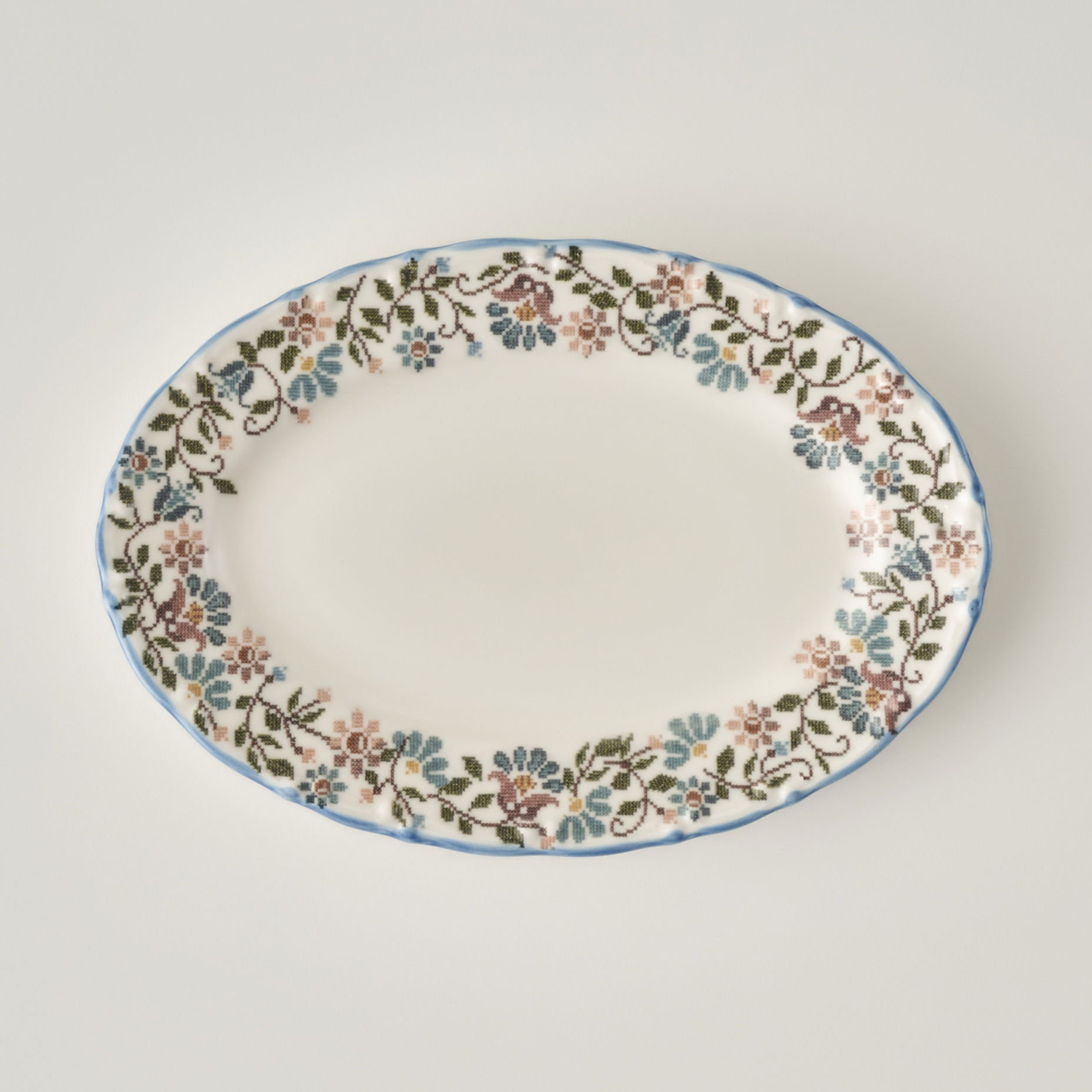 Vintage Porselen Bordürlü Kayık Tabak (25 cm)